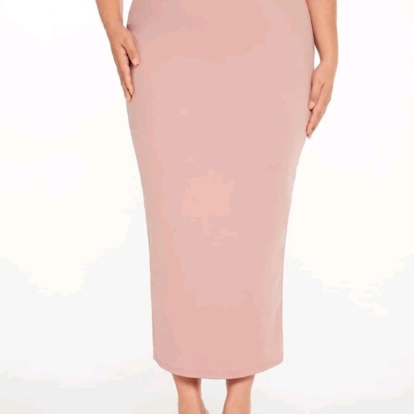SHEIN BASICS Plus Slit Back Pencil Skirt - Picture 2 of 6